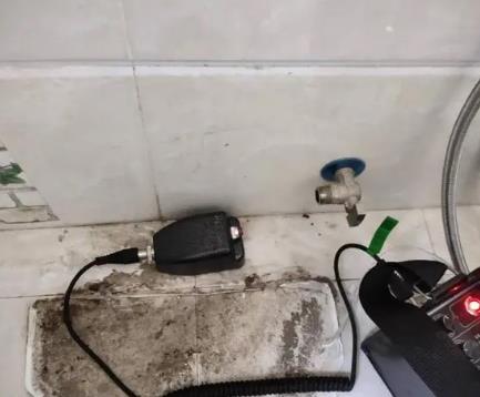 大足屋顶漏水维修公司分享下卫生间漏水的危害及解决方法